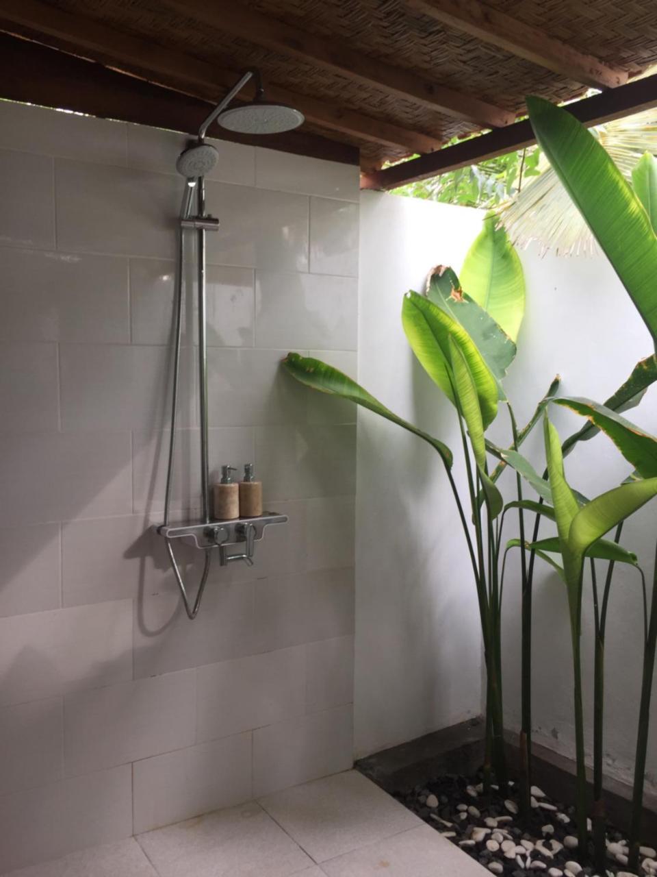 Green Garden Lembongan Yoga Spa And Holistic Healing Center מראה חיצוני תמונה